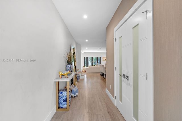 6235 Alton Rd, Miami Beach, FL 33140