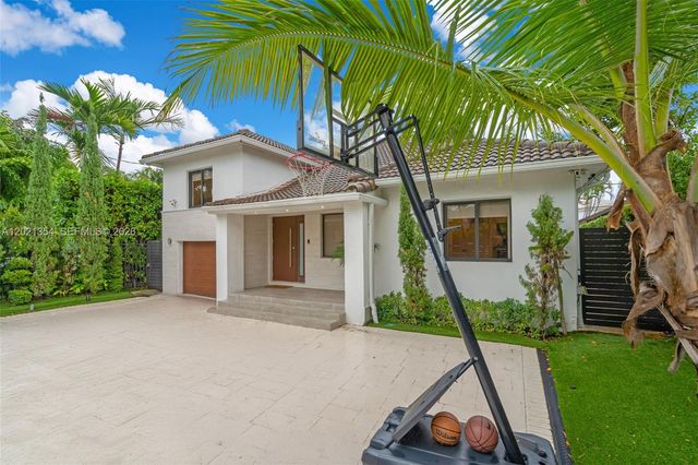 6235 Alton Rd, Miami Beach, FL 33140