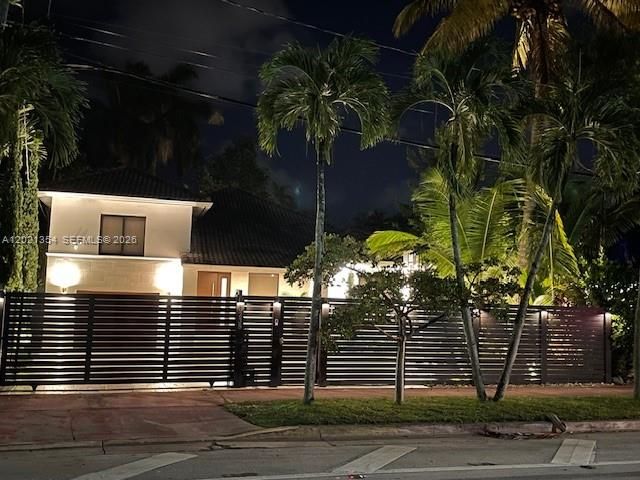 6235 Alton Rd, Miami Beach, FL 33140