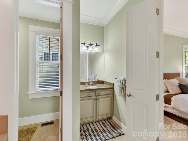 514 Magnolia Avenue, Charlotte, NC 28203