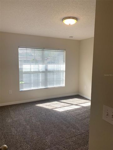 521 MONTANA AVENUE, St Cloud, FL 34769