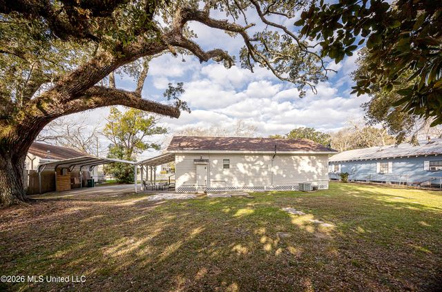 206 Crawford Street, Biloxi, MS 39530