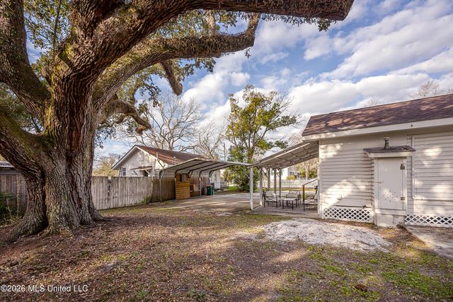 206 Crawford Street, Biloxi, MS 39530