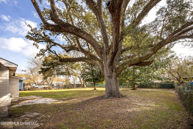 206 Crawford Street, Biloxi, MS 39530