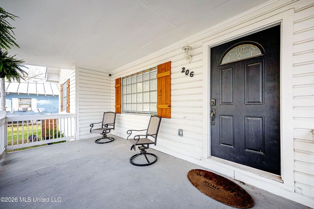 206 Crawford Street, Biloxi, MS 39530