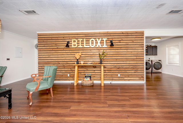 206 Crawford Street, Biloxi, MS 39530