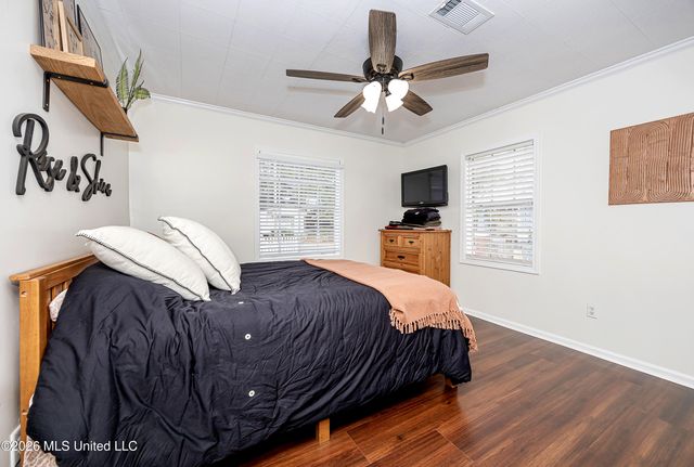 206 Crawford Street, Biloxi, MS 39530