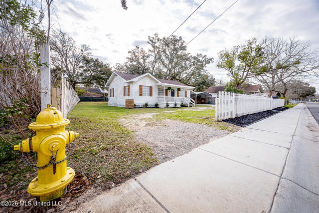 206 Crawford Street, Biloxi, MS 39530