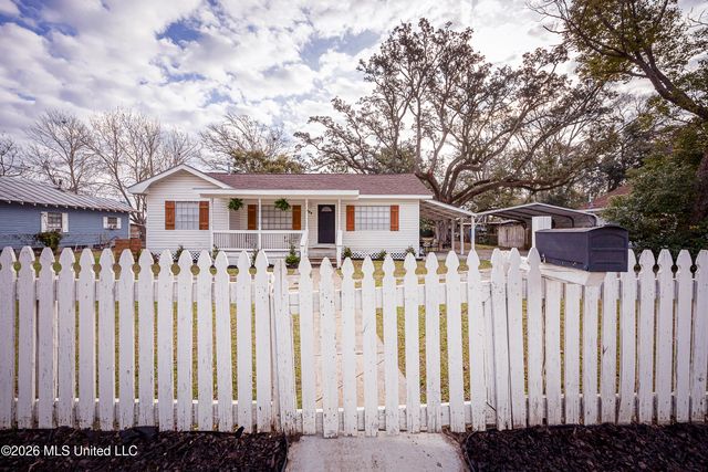 206 Crawford Street, Biloxi, MS 39530