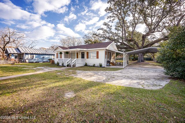 206 Crawford Street, Biloxi, MS 39530