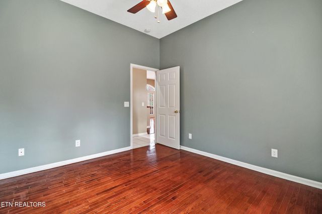 129 Shore Lane, Crossville, TN 38558