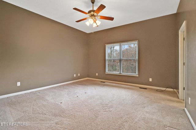 129 Shore Lane, Crossville, TN 38558