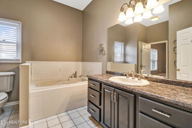 129 Shore Lane, Crossville, TN 38558