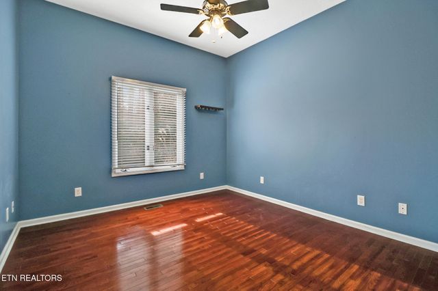 129 Shore Lane, Crossville, TN 38558