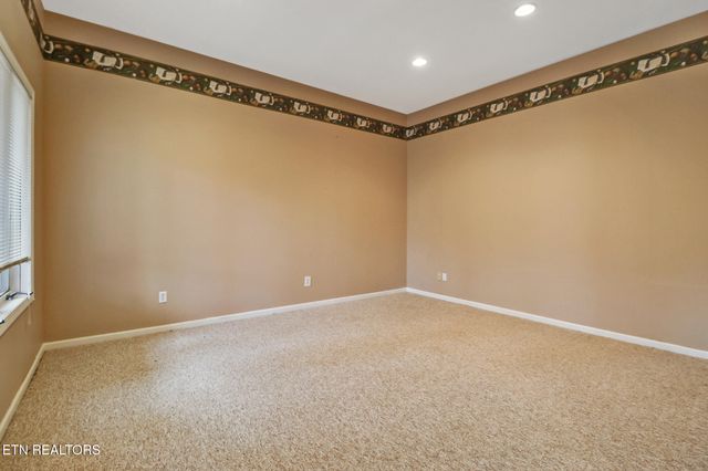 129 Shore Lane, Crossville, TN 38558