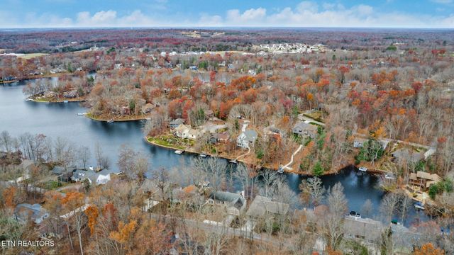 129 Shore Lane, Crossville, TN 38558