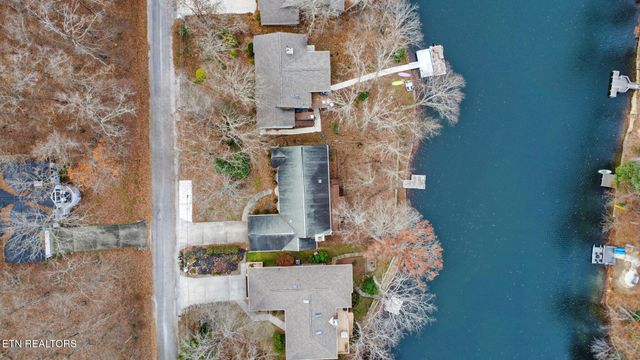 129 Shore Lane, Crossville, TN 38558