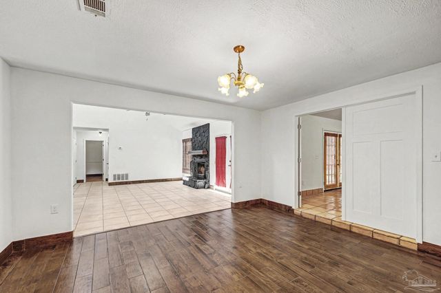 101 Thurston Pl, Crestview, FL 32536