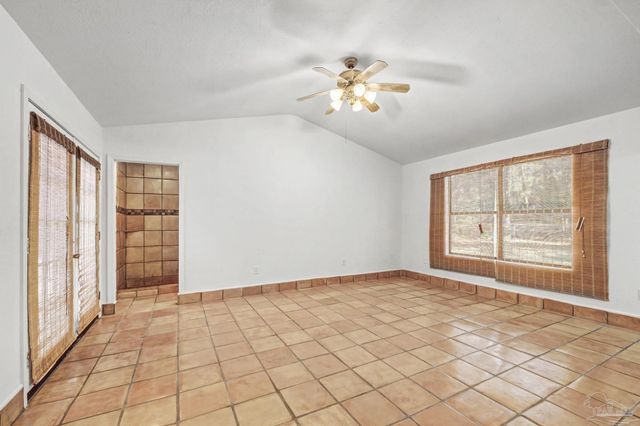 101 Thurston Pl, Crestview, FL 32536