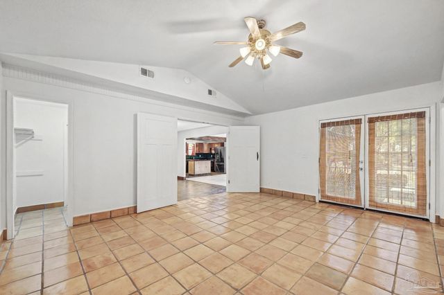 101 Thurston Pl, Crestview, FL 32536