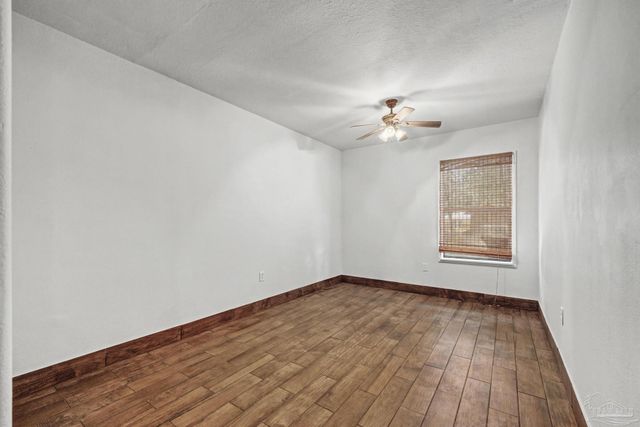 101 Thurston Pl, Crestview, FL 32536