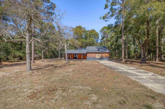 101 Thurston Pl, Crestview, FL 32536