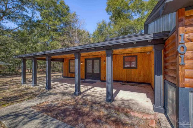 101 Thurston Pl, Crestview, FL 32536