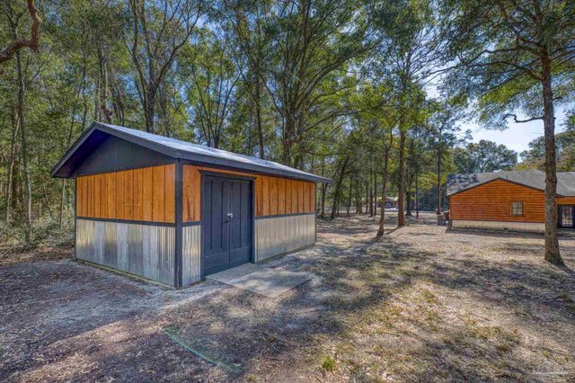 101 Thurston Pl, Crestview, FL 32536