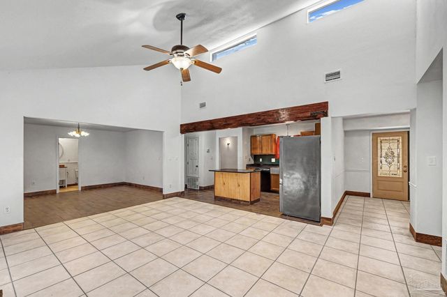 101 Thurston Pl, Crestview, FL 32536