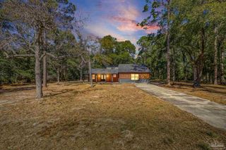 101 Thurston Pl, Crestview, FL 32536