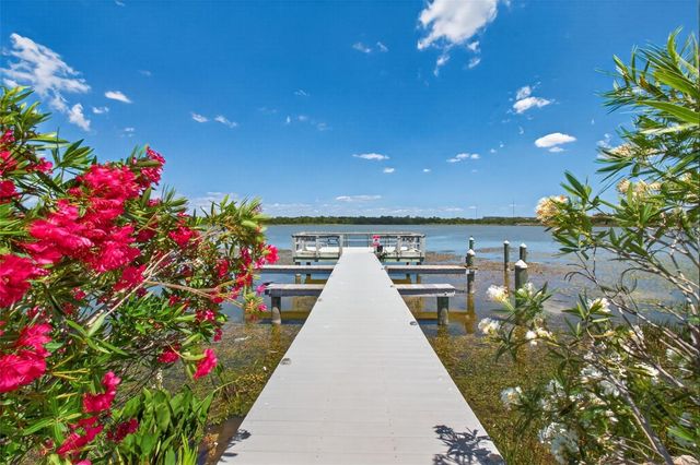 10550 VILLAGE DRIVE 104, Seminole, FL 33772