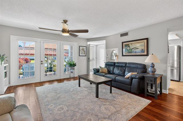 10550 VILLAGE DRIVE 104, Seminole, FL 33772