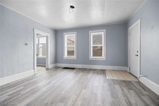 6714 Worley Avenue, Cleveland, OH 44105