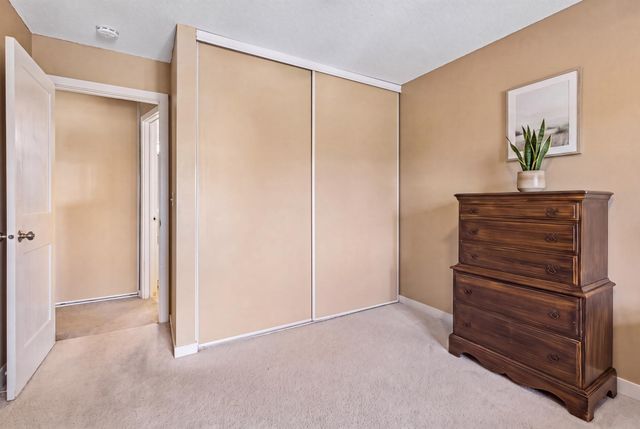 7401 W 101st Street 320, Bloomington, MN 55438