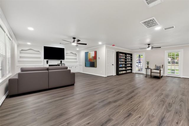 1518 Sweet Grass Trail, Houston, TX 77090