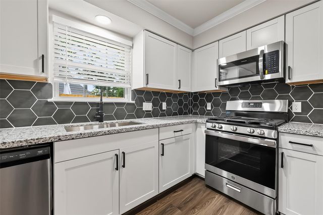 1518 Sweet Grass Trail, Houston, TX 77090