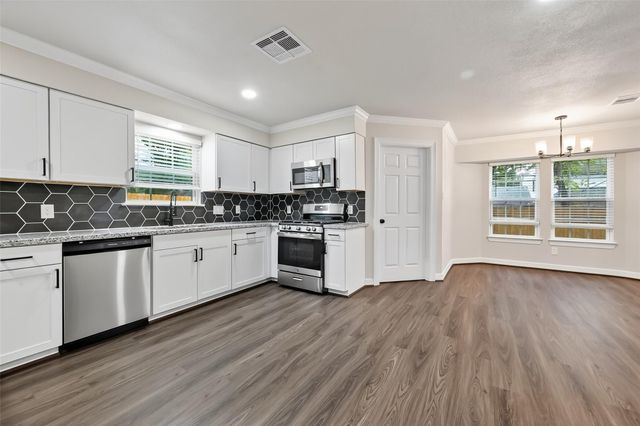 1518 Sweet Grass Trail, Houston, TX 77090