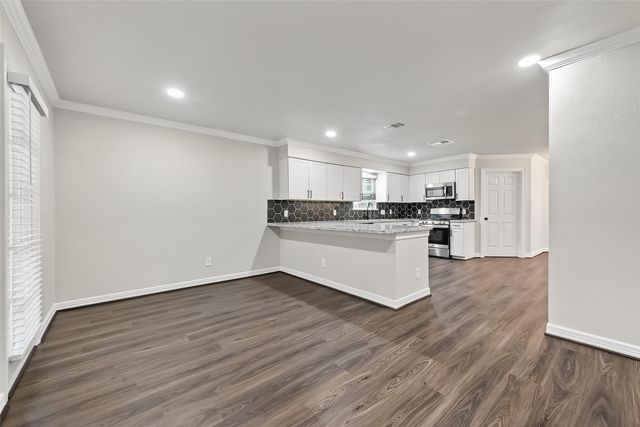 1518 Sweet Grass Trail, Houston, TX 77090