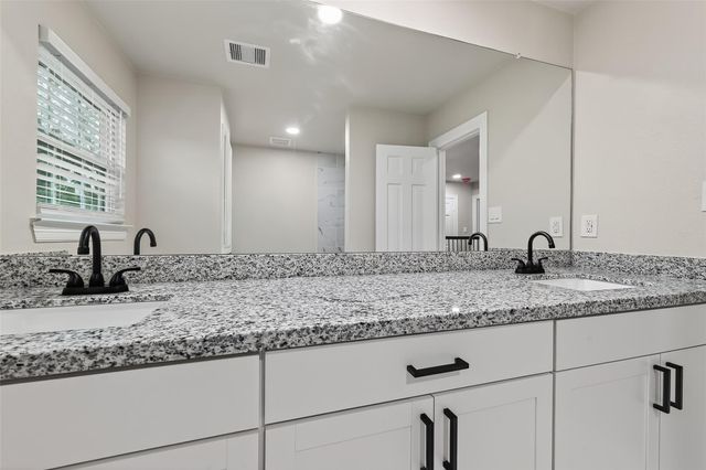 1518 Sweet Grass Trail, Houston, TX 77090