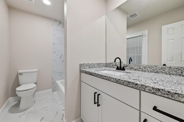 1518 Sweet Grass Trail, Houston, TX 77090