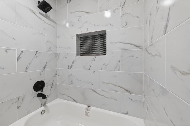 1518 Sweet Grass Trail, Houston, TX 77090