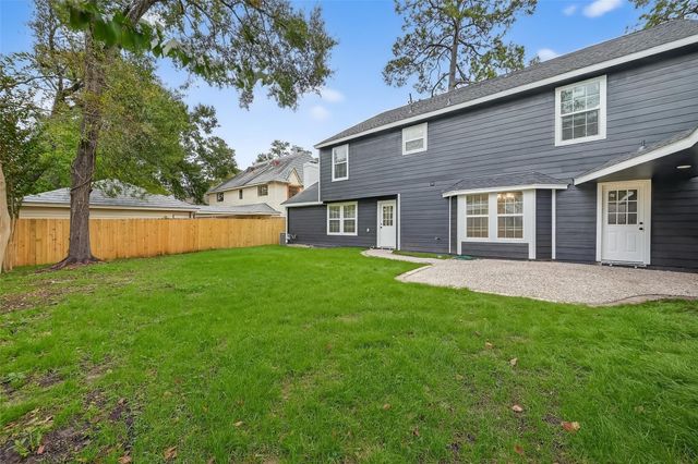 1518 Sweet Grass Trail, Houston, TX 77090