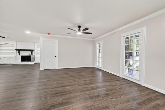 1518 Sweet Grass Trail, Houston, TX 77090