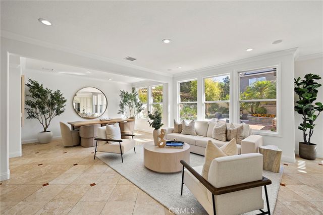 18 Bel Spring, Irvine, CA 92602