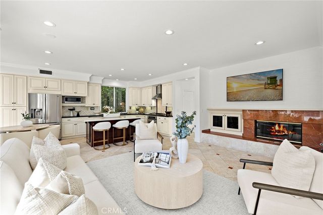 18 Bel Spring, Irvine, CA 92602