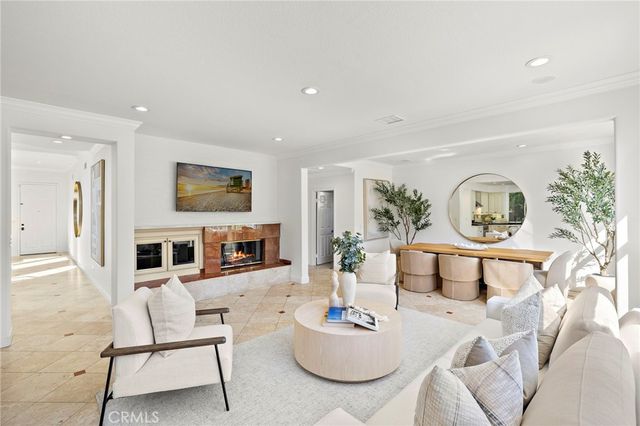 18 Bel Spring, Irvine, CA 92602