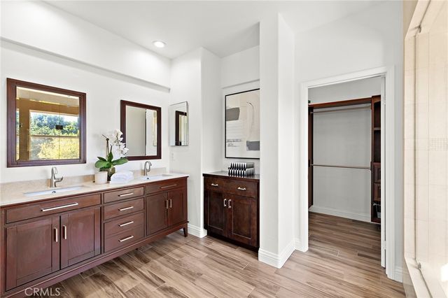 18 Bel Spring, Irvine, CA 92602