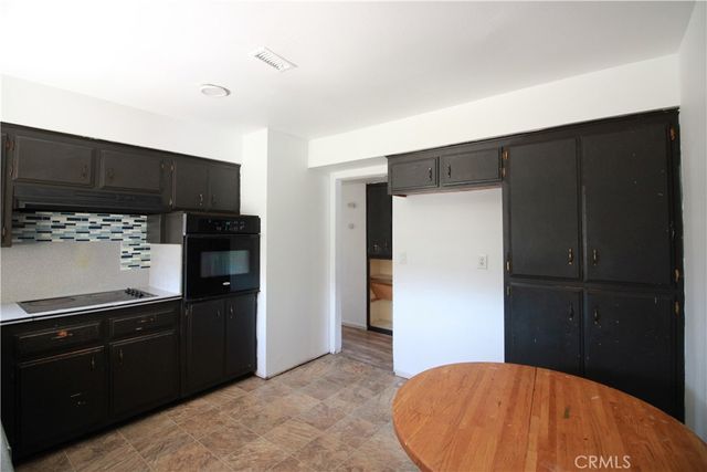 628 Monterey, Hemet, CA 92543