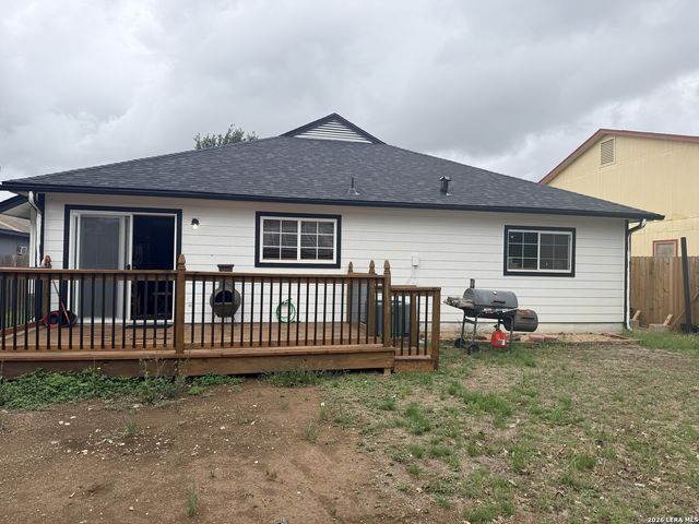 1410 RICHLAND HILLS DR, San Antonio, TX 78251