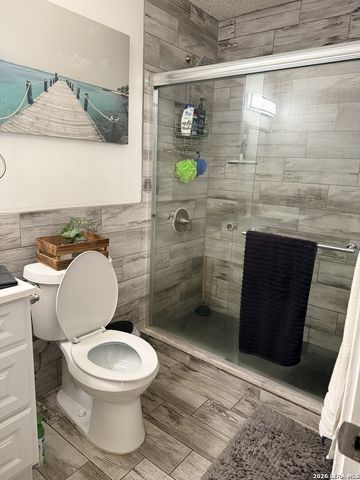 1410 RICHLAND HILLS DR, San Antonio, TX 78251